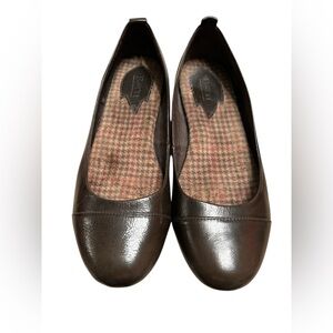 Born Brown Leather Ballet Flats
